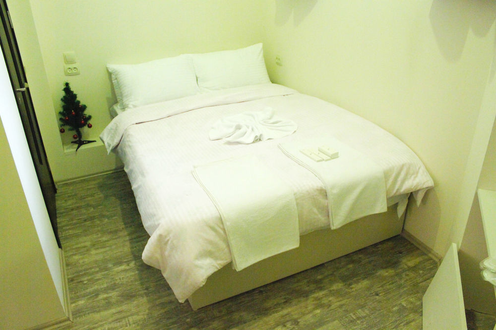 Apartment On Rustaveli Avenue Тбилиси Екстериор снимка