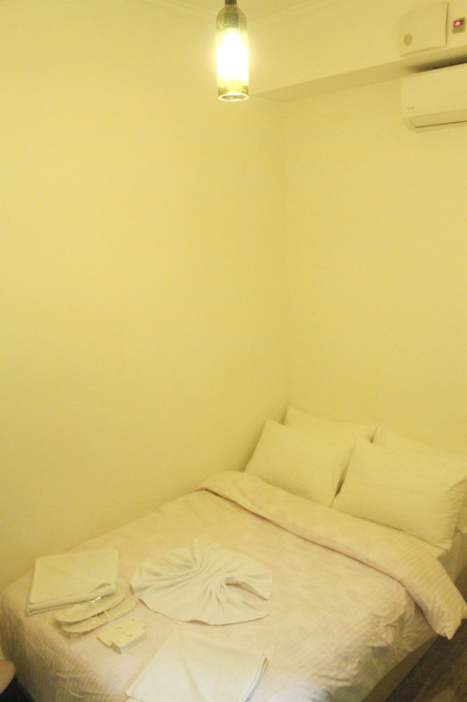 Apartment On Rustaveli Avenue Тбилиси Екстериор снимка
