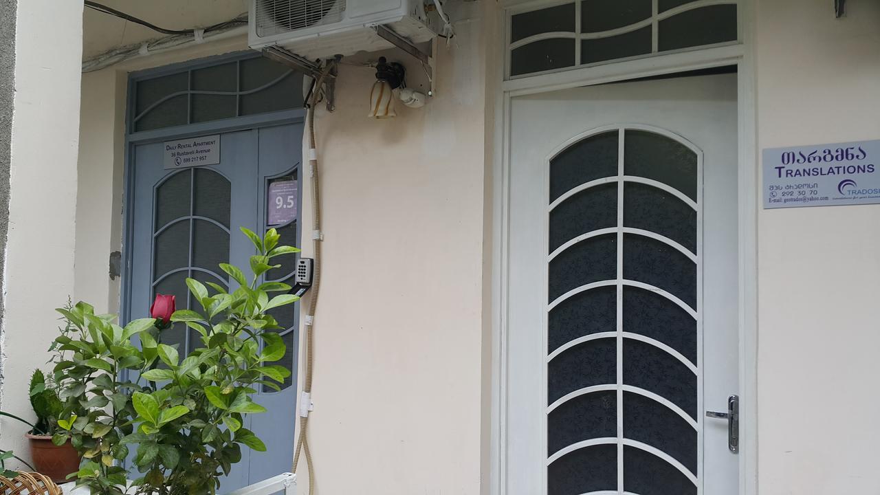 Apartment On Rustaveli Avenue Тбилиси Екстериор снимка